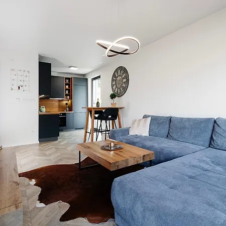 Garden * بانْشكا بيشتريتْسا